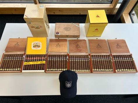 HZA-SI: Schmuggelversuch von Zigarren geht in Rauch auf / Zoll vereitelt Schmuggel von 135 Zigarren im Wert von rund 13.500 Euro…
